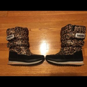 Sakura Snow Boots